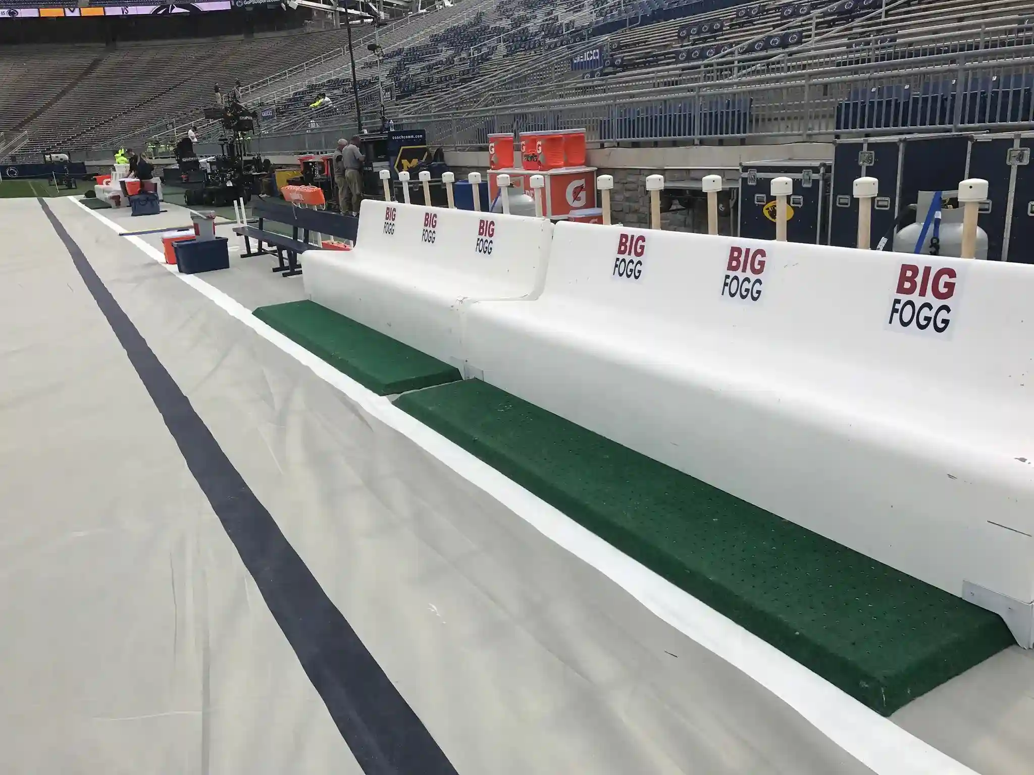 You are currently viewing The Complete Guide to Heated Benches for Cold-Weather Stadiums